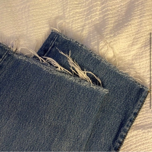 Leviโs premium cute denim wedgie straight jeans - Picture 5 of 8